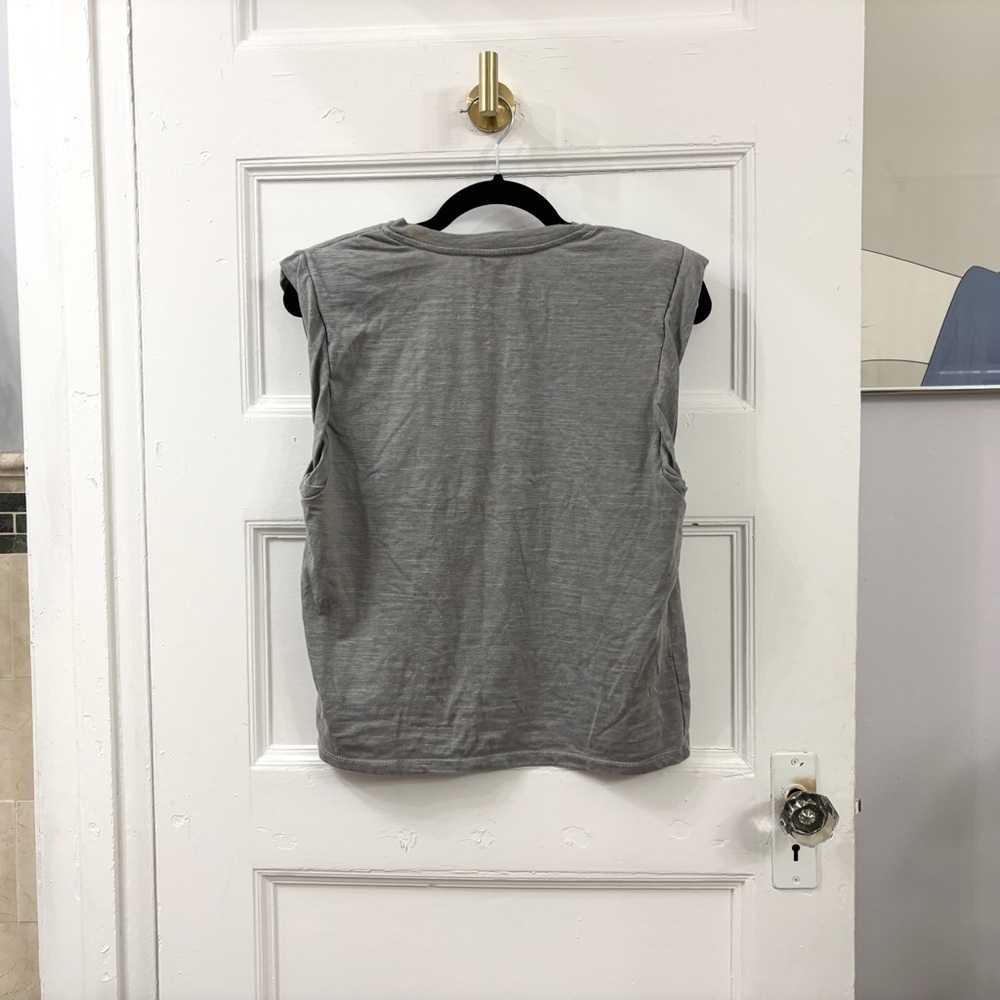 EUC Range Brand Gray Sleeveless Muscle Top - Sz XS - Picture 13 of 15